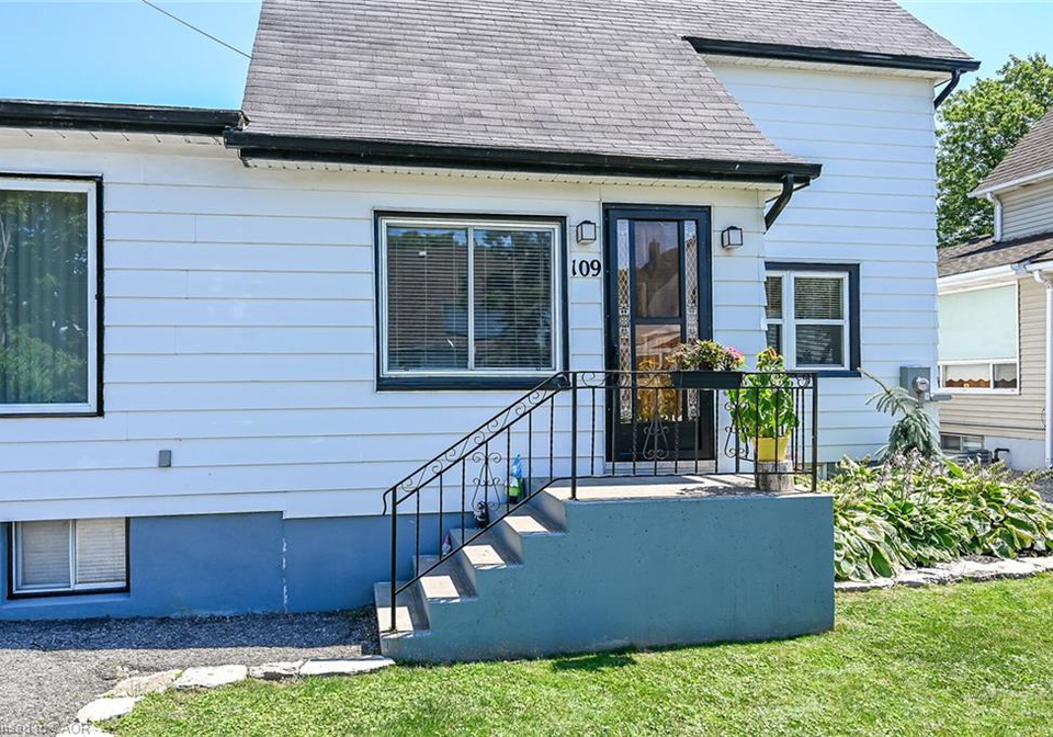 109-hodgkins-avenue-thorold-ontario-40853206