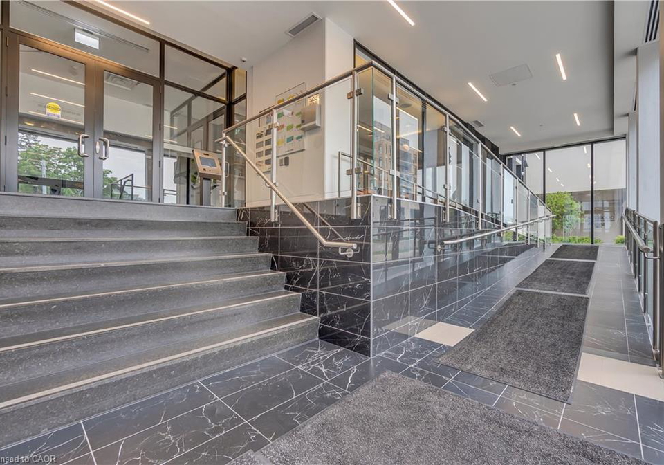 181-king-street-s-waterloo-ontario-40853213