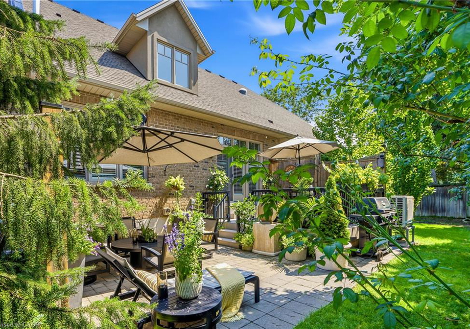 3-evergreen-lane-niagara-on-the-lake-ontario-40853254