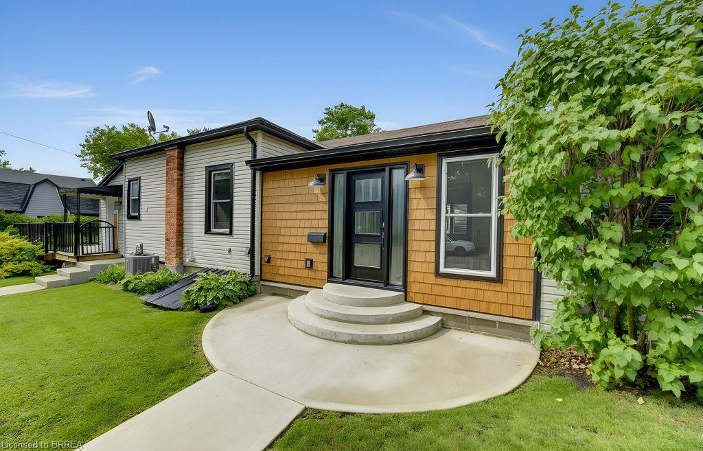 17-amelia-street-paris-ontario-40853312