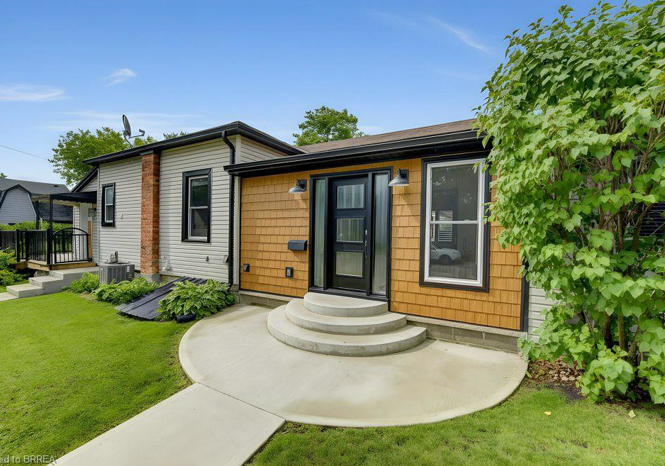 17-amelia-street-paris-ontario-40853312