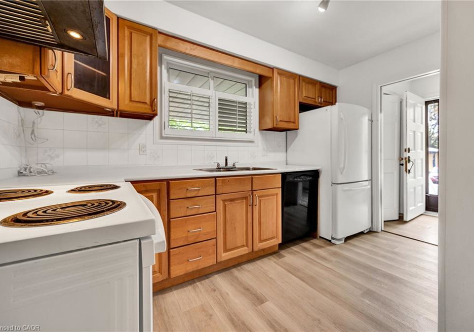 514-fallingbrook-drive-waterloo-ontario-40853316