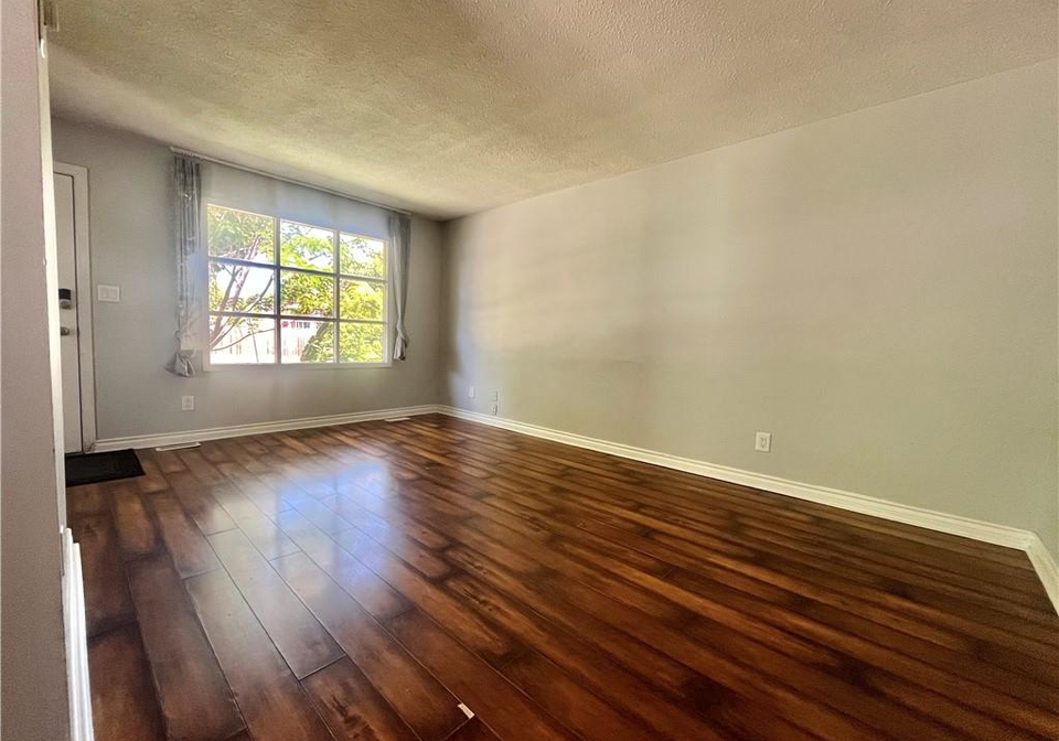 10480-lonsdale-crescent-windsor-ontario-40853352