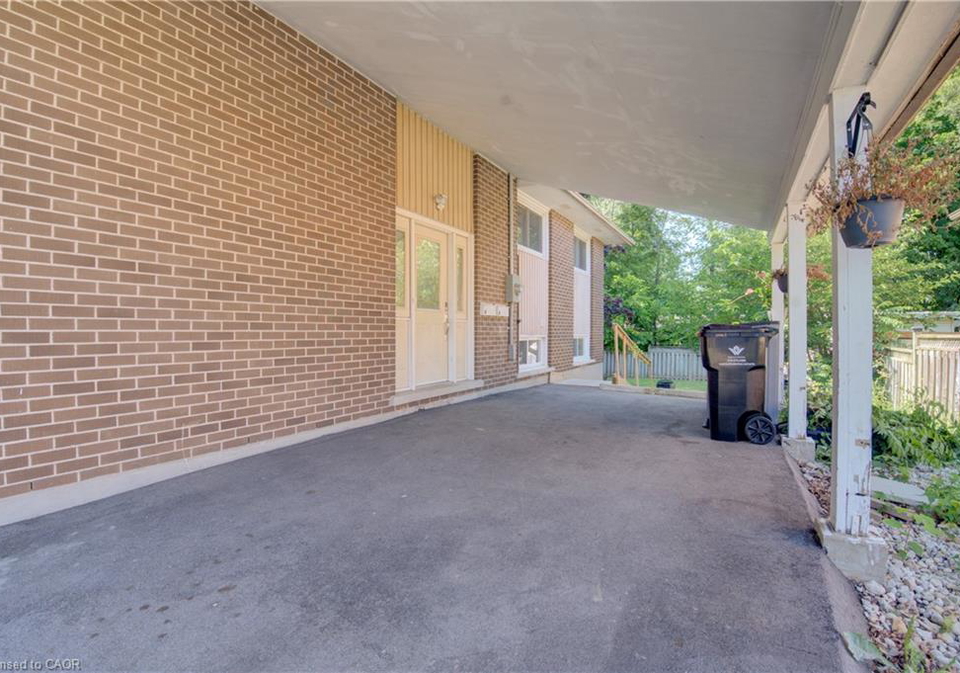 259-village-road-kitchener-ontario-40853361