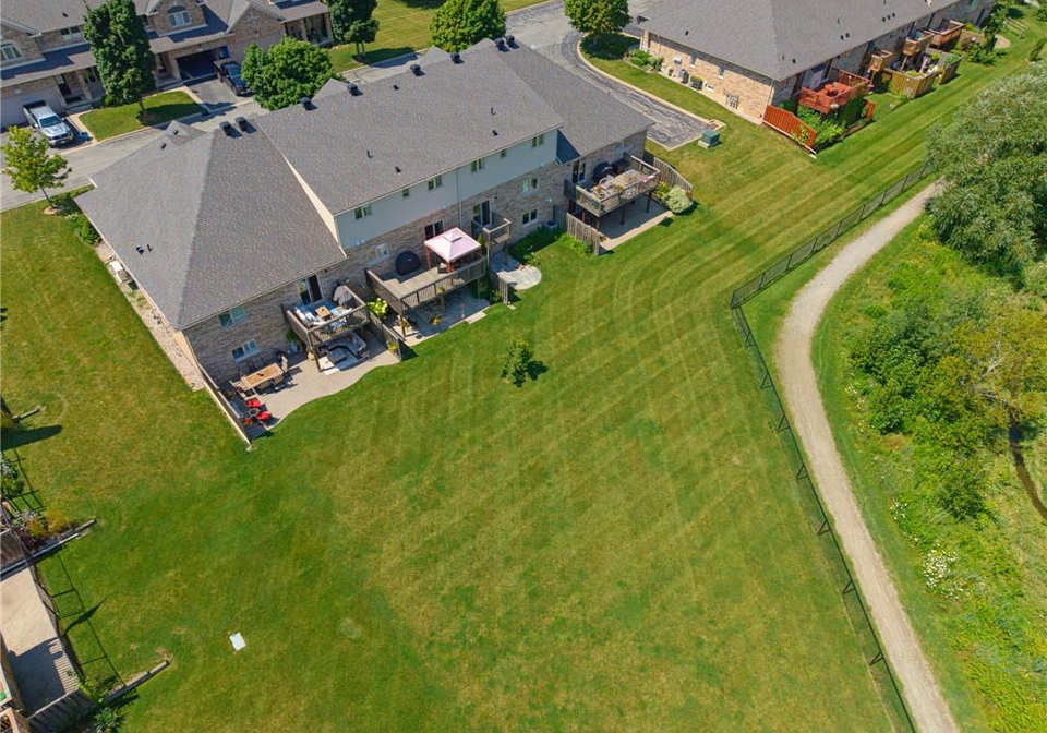 310-southbrook-drive-binbrook-ontario-40853370