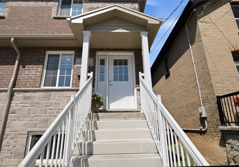 28b-grandview-street-brantford-ontario-40853381