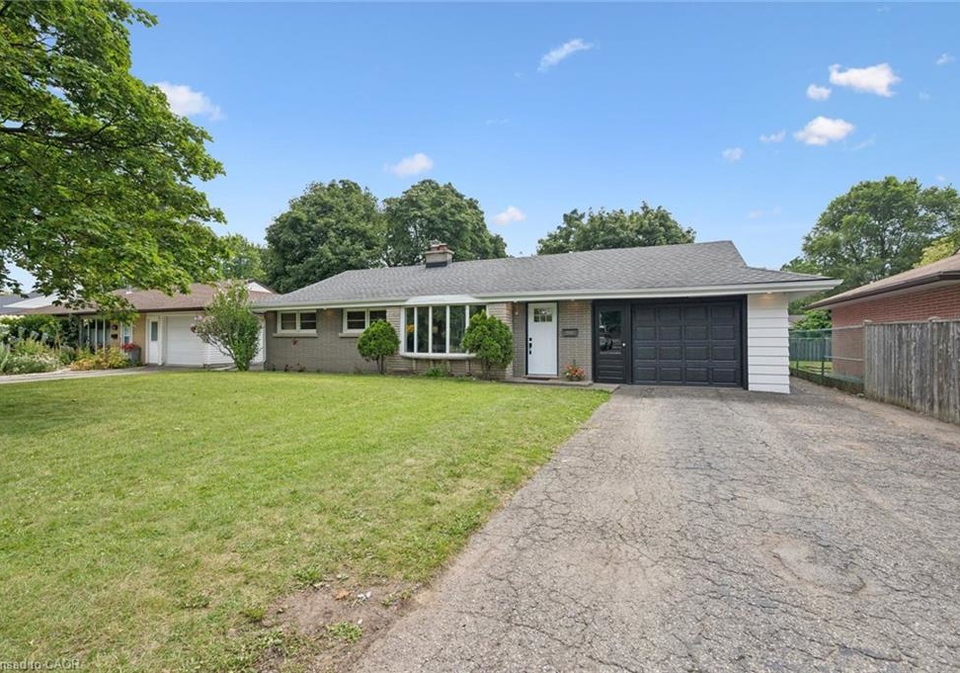 534-bishop-street-n-cambridge-ontario-40853391