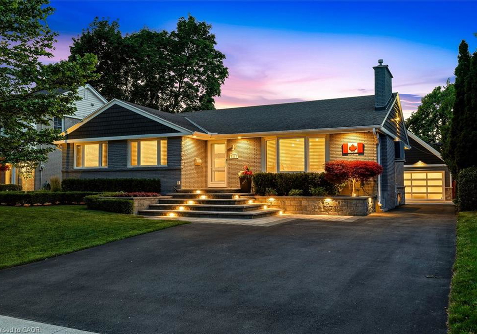 2113-courtland-drive-burlington-ontario-40853402