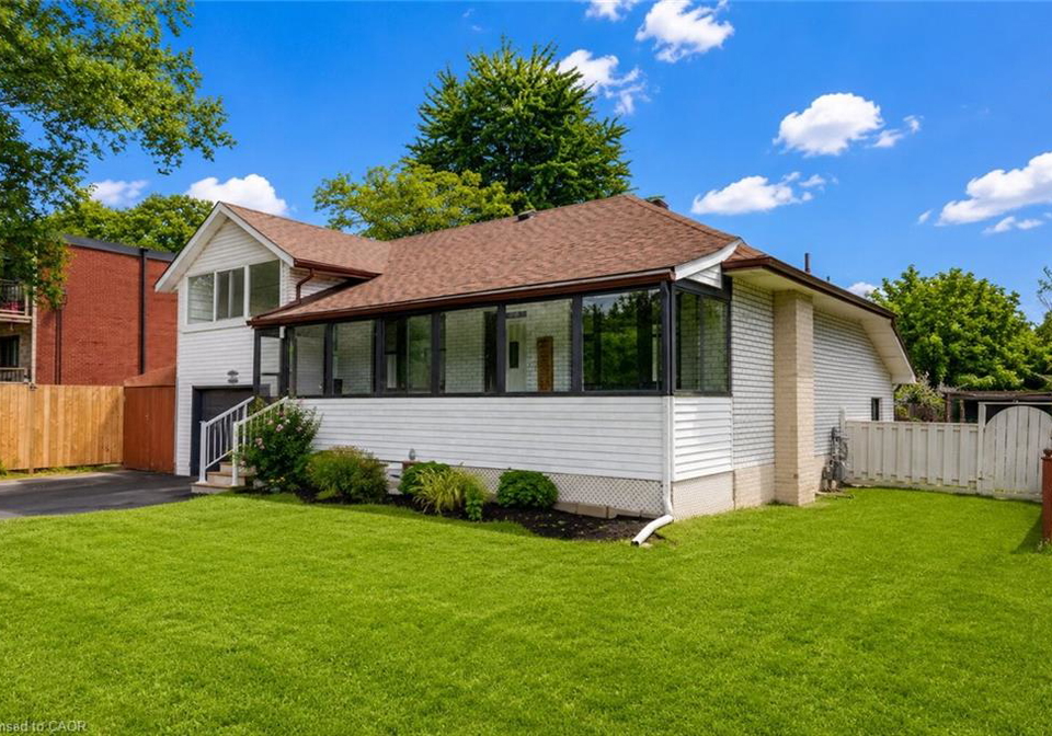 182-avalon-place-kitchener-ontario-40853431