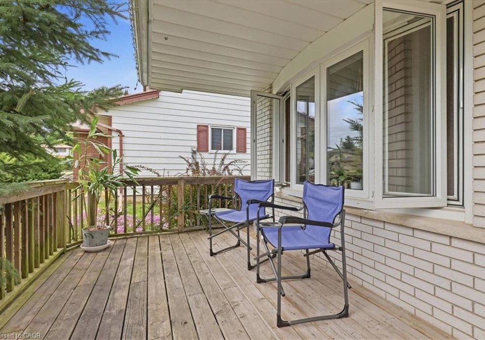 18-forest-glen-court-kitchener-ontario-40853452
