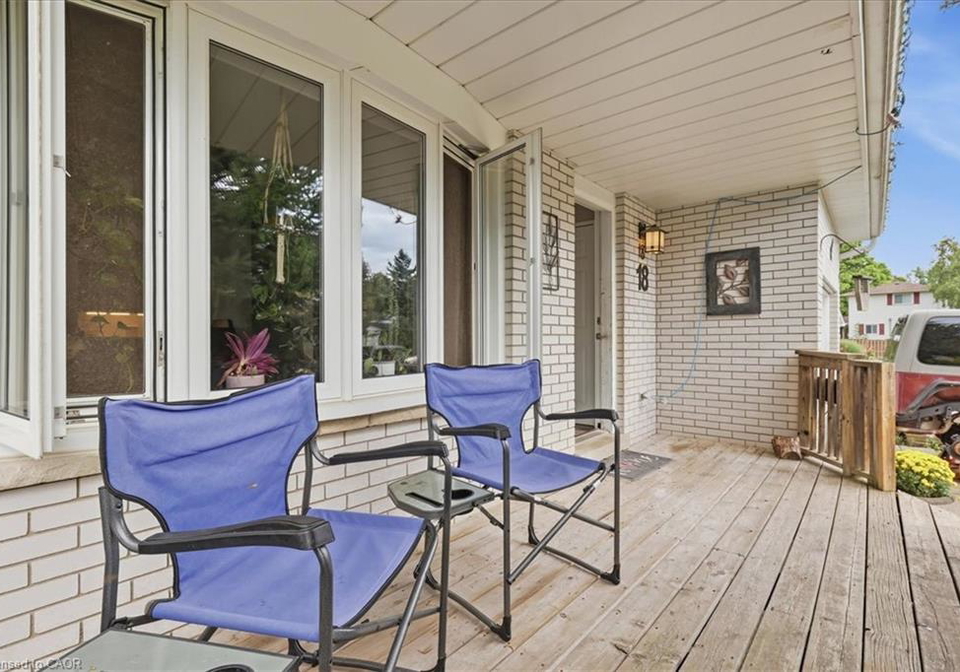 18-forest-glen-court-kitchener-ontario-40853452