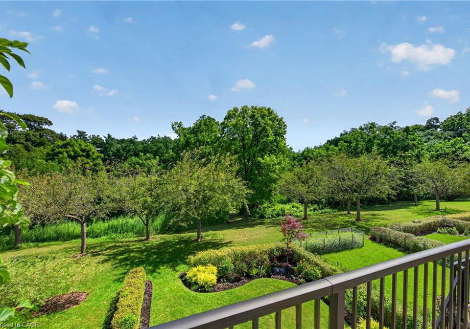 112-fairwood-place-w-burlington-ontario-40853456