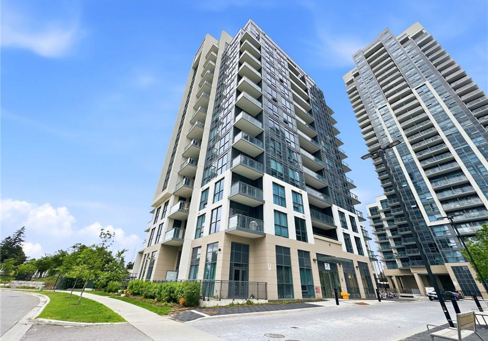 10-meadowglen-place-toronto-ontario-40853475