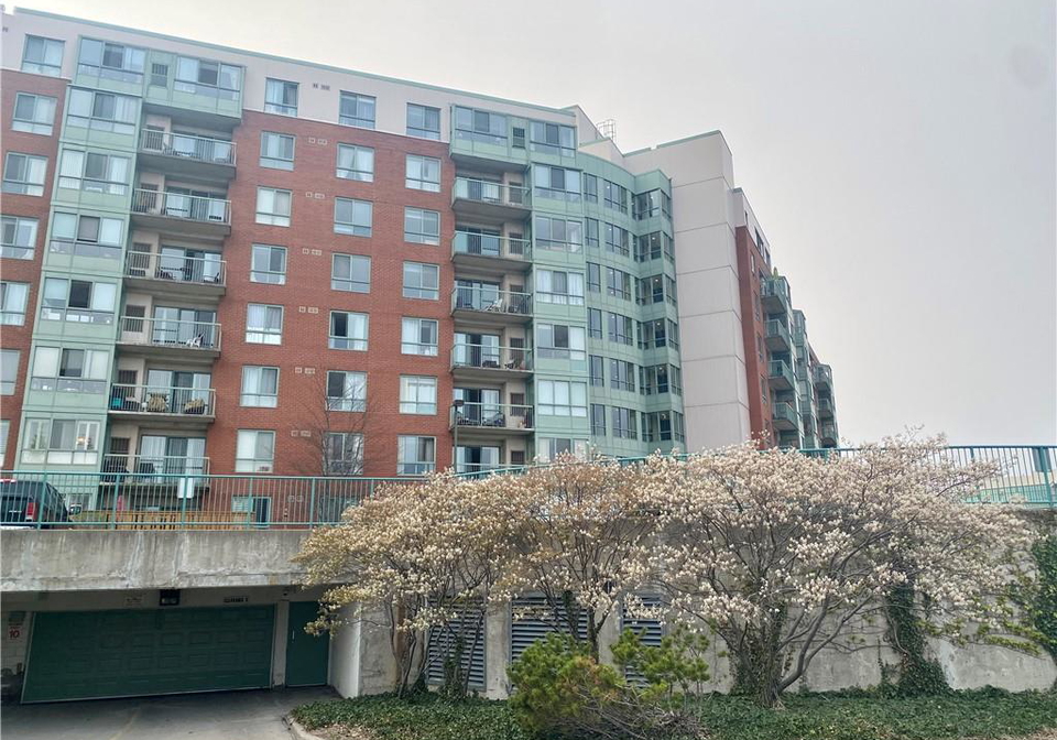 30-blue-springs-drive-waterloo-ontario-40853509