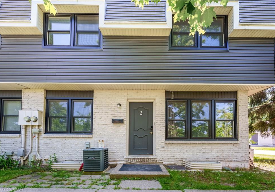 513-quiet-place-waterloo-ontario-40853510