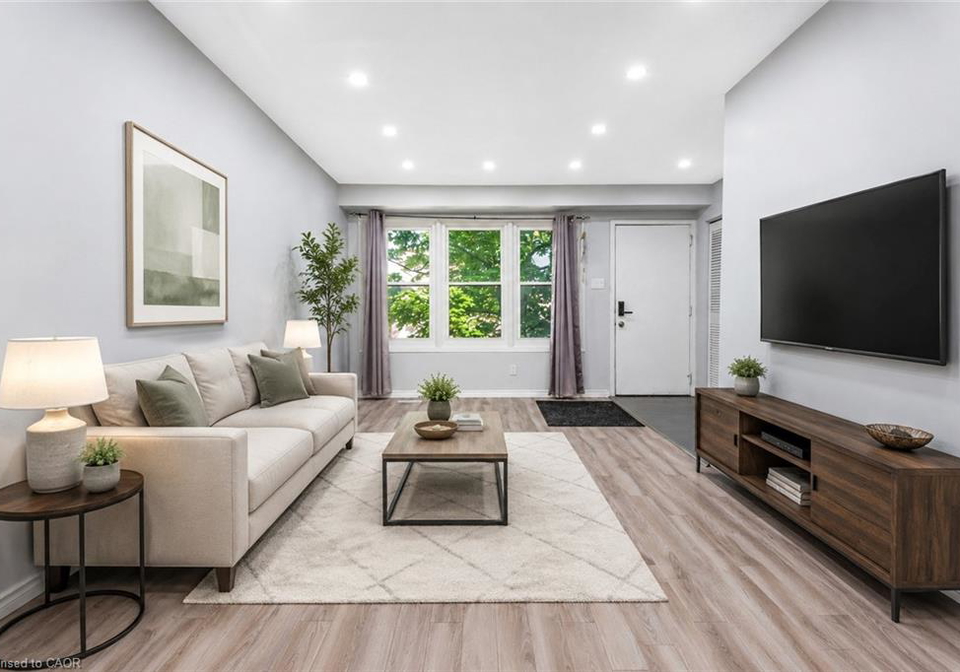 513-quiet-place-waterloo-ontario-40853510