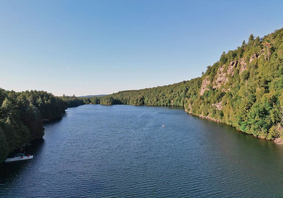 1123-blue-lake-road-lake-of-bays-ontario-40853513