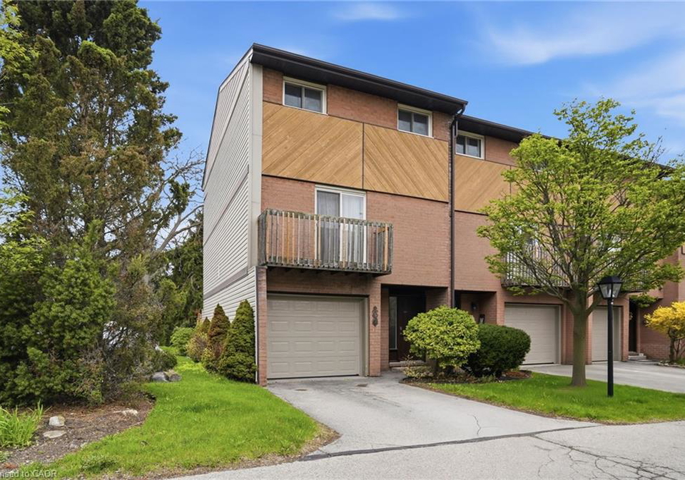 445-stone-church-road-w-hamilton-ontario-40853518