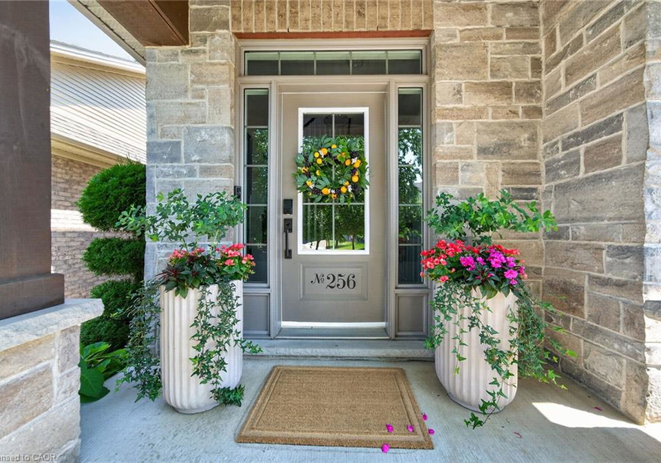 256-moorland-crescent-ancaster-ontario-40853534