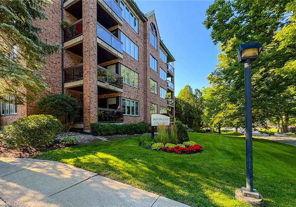 30-front-street-stratford-ontario-40853553