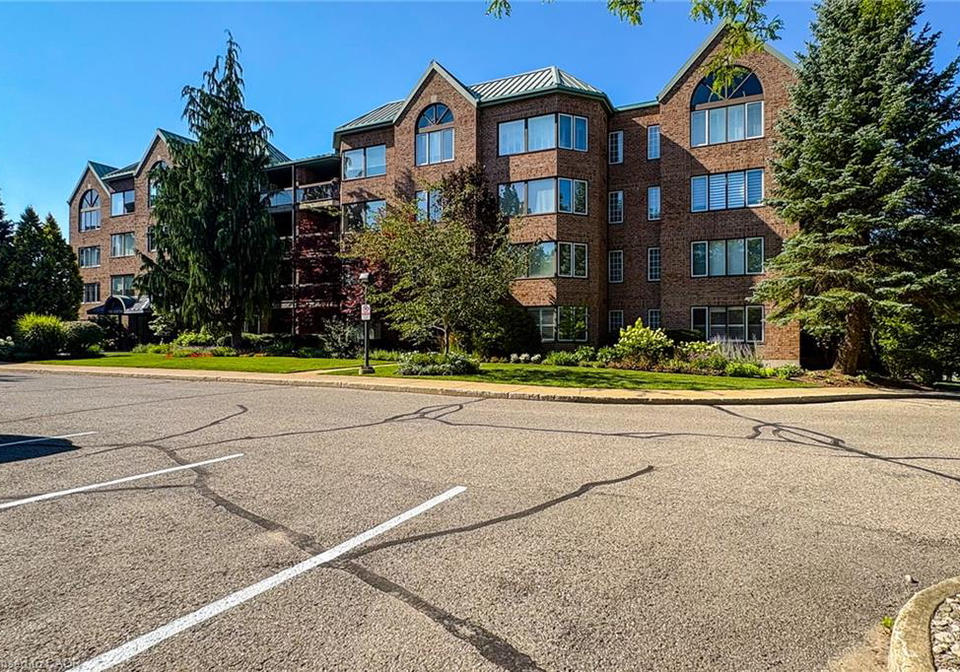 30-front-street-stratford-ontario-40853553