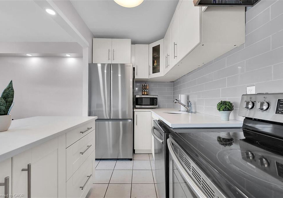 15-albright-road-hamilton-ontario-40853562