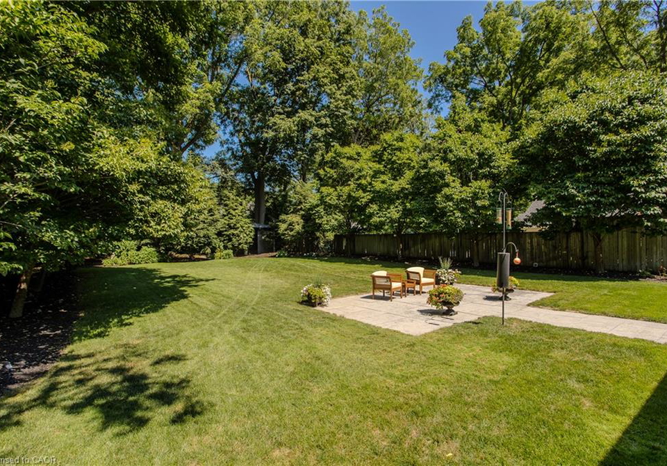 427-smith-avenue-burlington-ontario-40853568