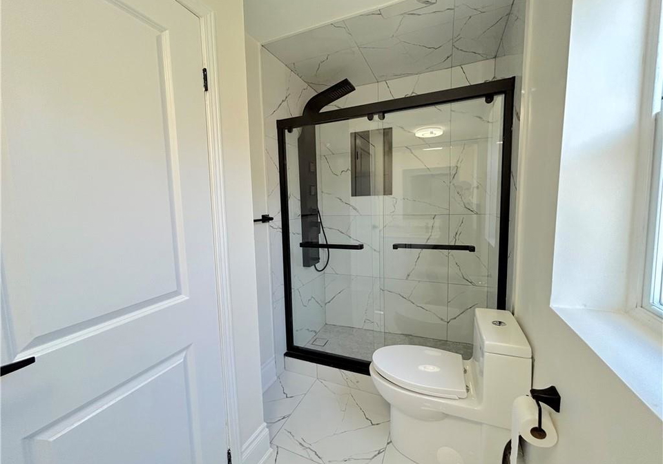 526-fifty-road-stoney-creek-ontario-40853593