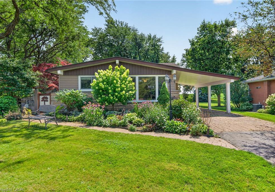 8399-dickenson-road-e-mount-hope-ontario-40853633