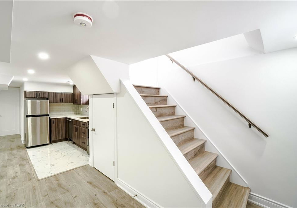 8-marlborough-road-guelph-ontario-40853637