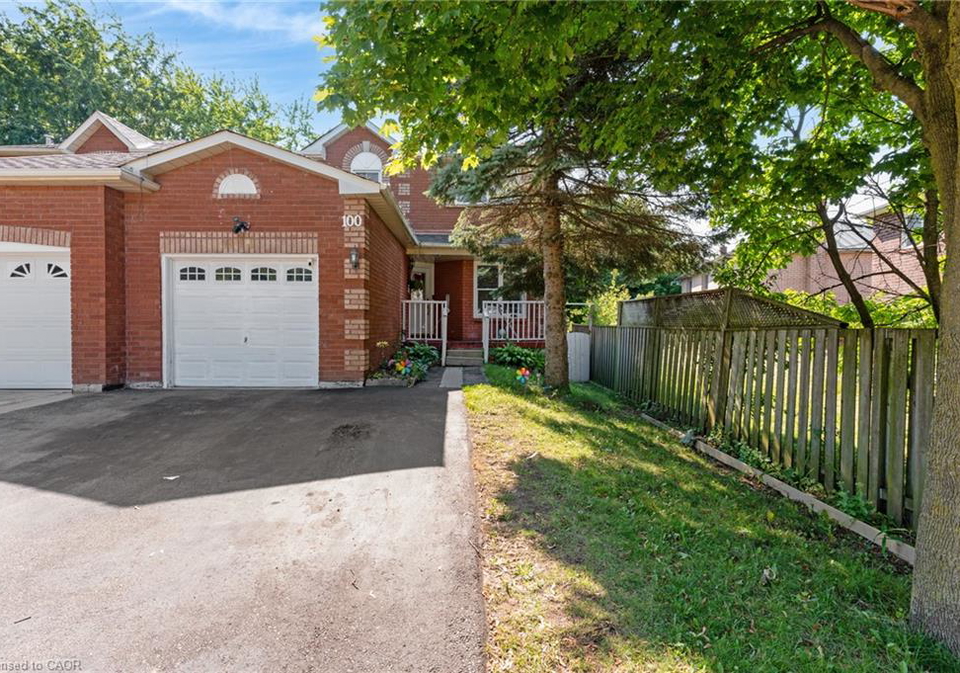 100-anglerock-drive-cambridge-ontario-40853670