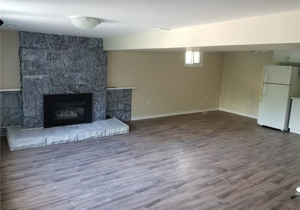 569-brentwood-avenue-oshawa-ontario-40853680