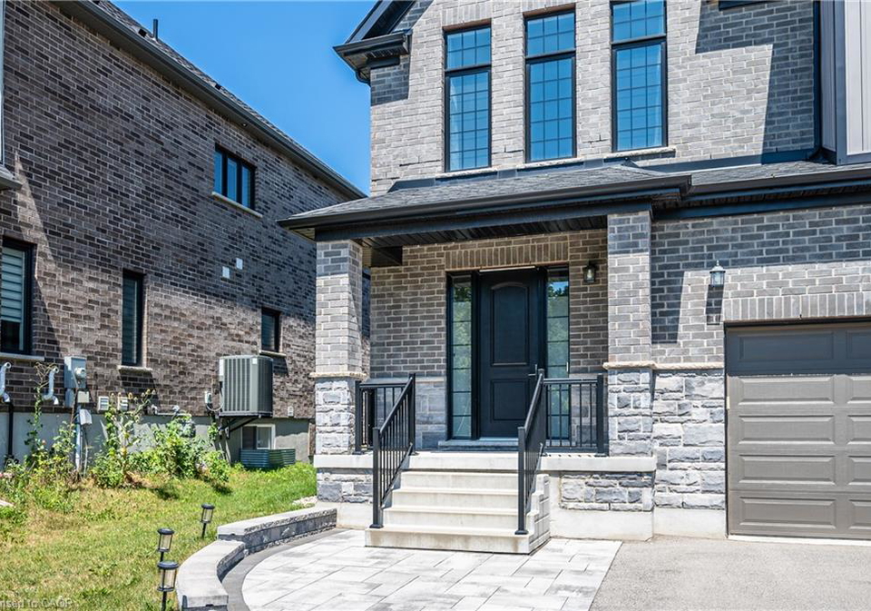 30-falconridge-drive-kitchener-ontario-40853695