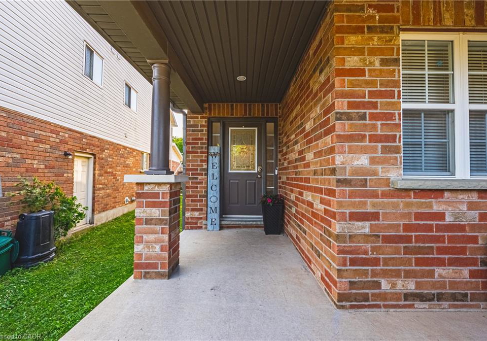 140-country-club-drive-cambridge-ontario-40853696