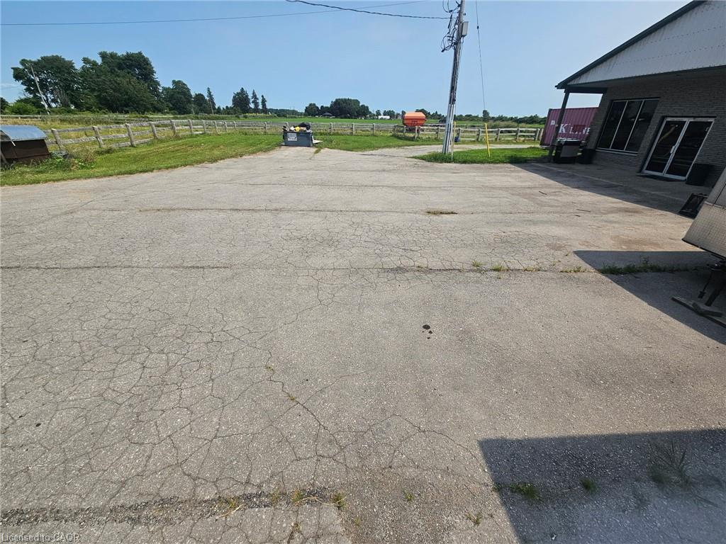 1812-thompson-road-waterford-ontario-40853699