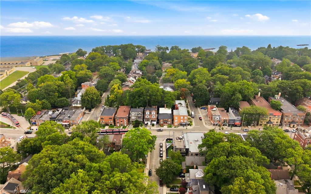 1-kingswood-road-toronto-ontario-40853740
