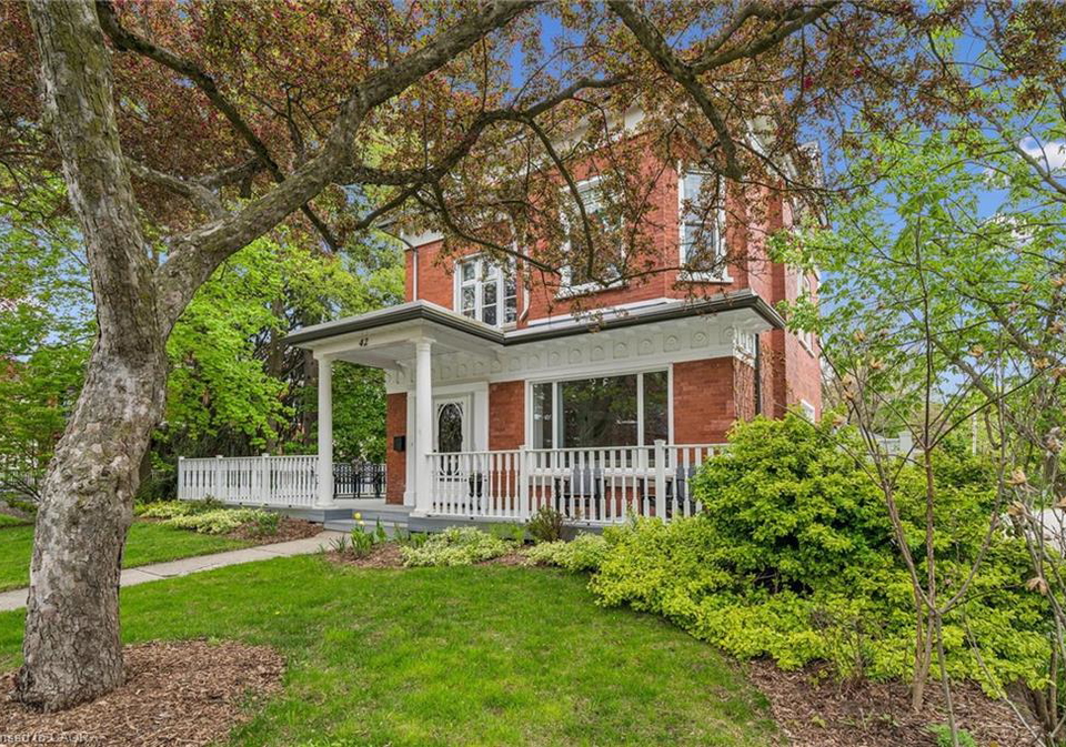 42-lansdowne-road-n-cambridge-ontario-40853744