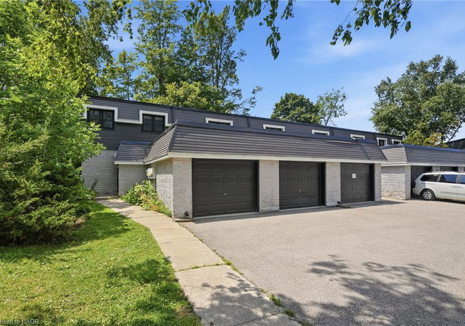 509-quiet-place-waterloo-ontario-40853775