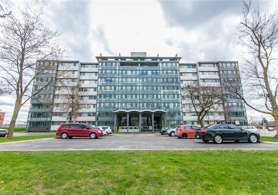 24-midland-drive-kitchener-ontario-40853777