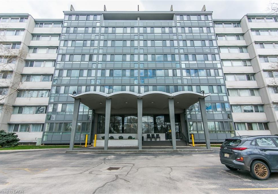 24-midland-drive-kitchener-ontario-40853777