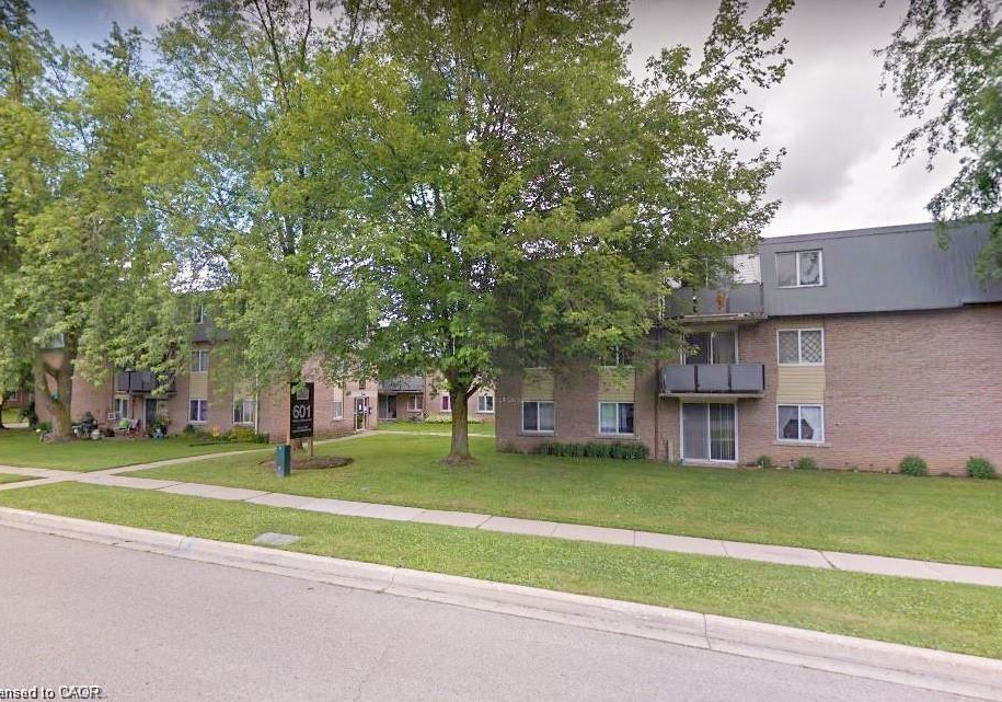 633-barber-avenue-n-listowel-ontario-40853832