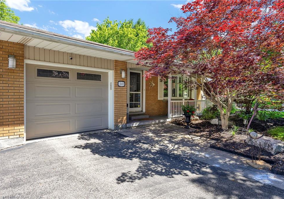 240-willowdale-avenue-waterloo-ontario-40853854