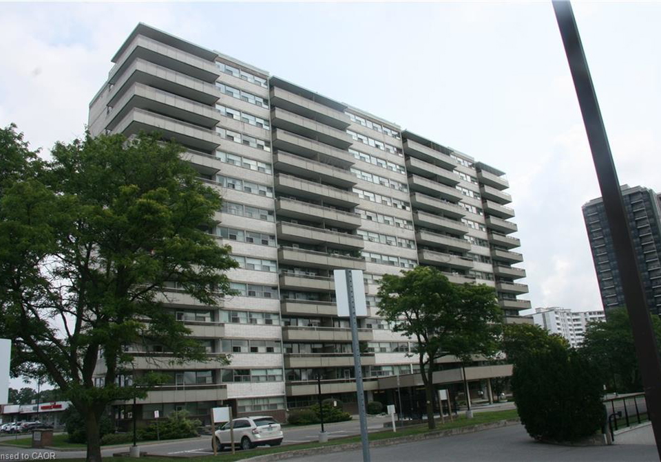 215-glenridge-avenue-st-catharines-ontario-40853857