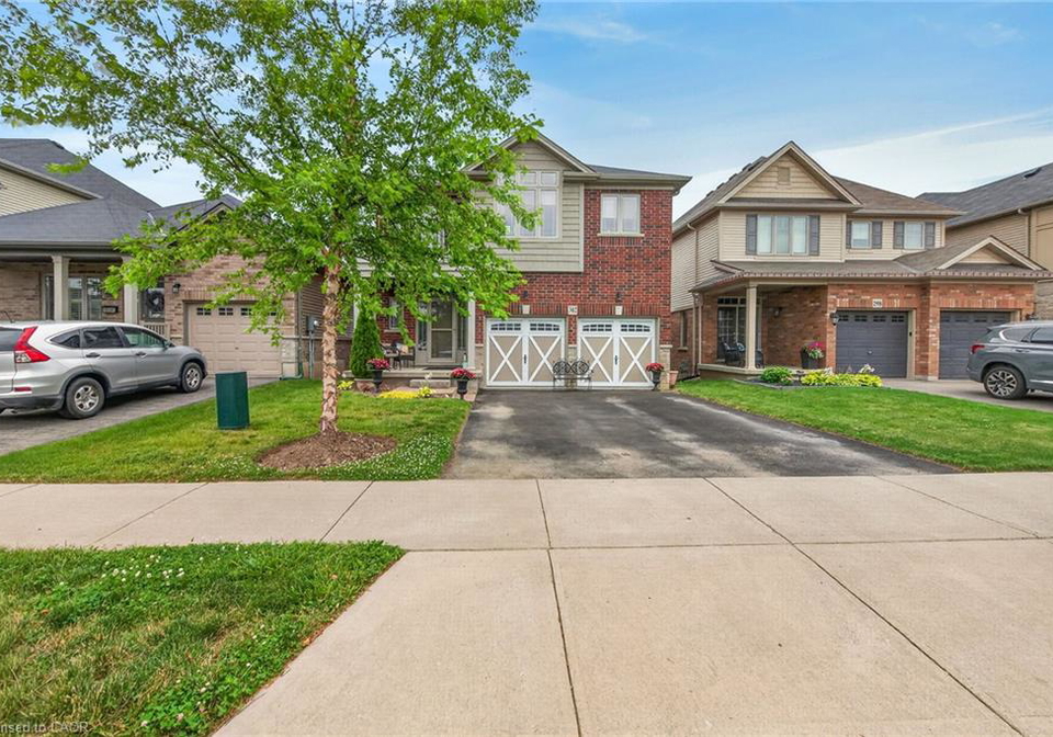 302-festival-way-hamilton-ontario-40853858