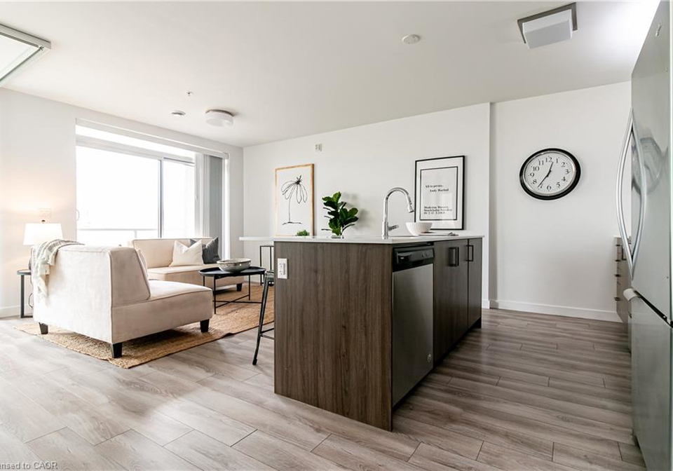 455-charlton-avenue-e-hamilton-ontario-40853867
