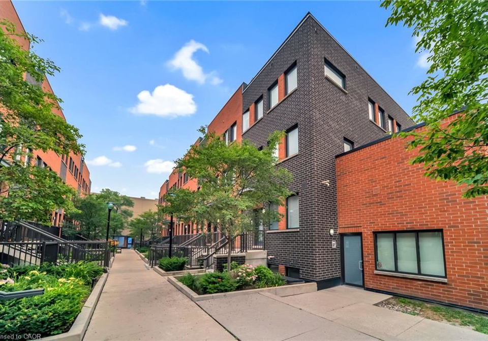 869-wilson-avenue-toronto-ontario-40853898