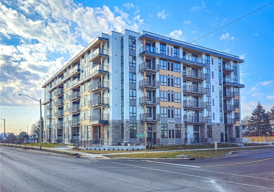 101-golden-eagle-road-waterloo-ontario-40853905