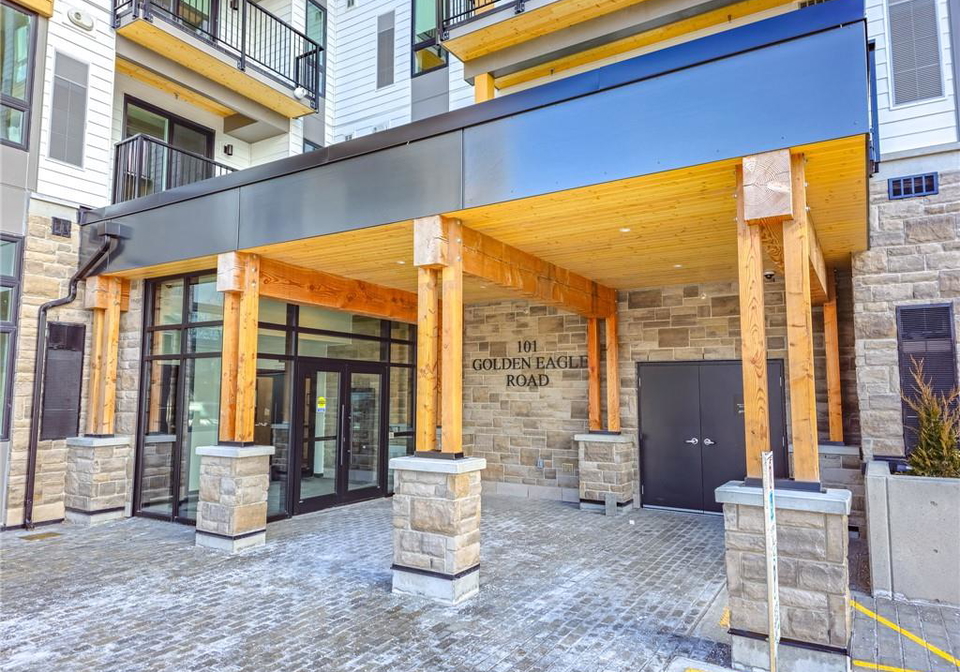 101-golden-eagle-road-waterloo-ontario-40853905