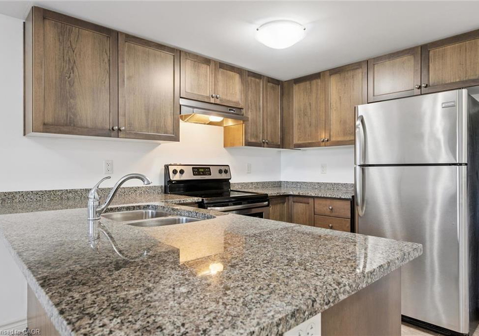 45-kingsbury-square-guelph-ontario-40853910