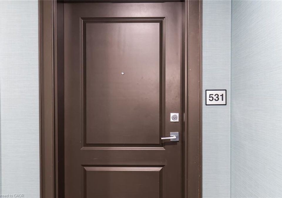 10-mallard-trail-waterdown-ontario-40853920